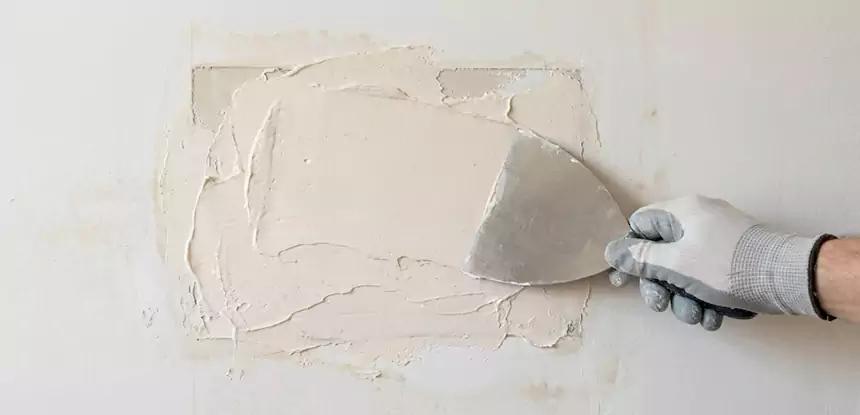 Professional Water Damage Wall Repair Services in Raymore, MO